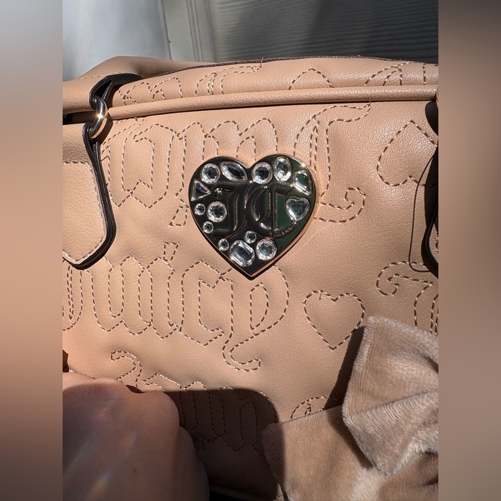 Juicy Couture NWT Lovely Girl Pecan Brown Satchel Bow Heart Bag w/ Charm 🤎 - Picture 12 of 14